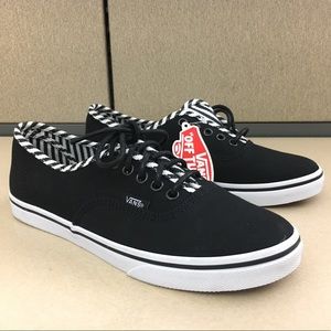 Black & White Striped Vans *NEW* Make an offer :)
